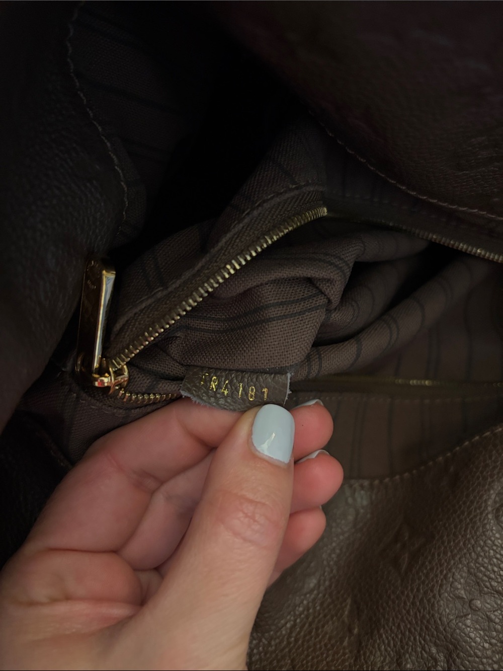 Louis Vuitton Monogram Empreinte Taupe Brown Leather Artsy - Picture 4 of 15
